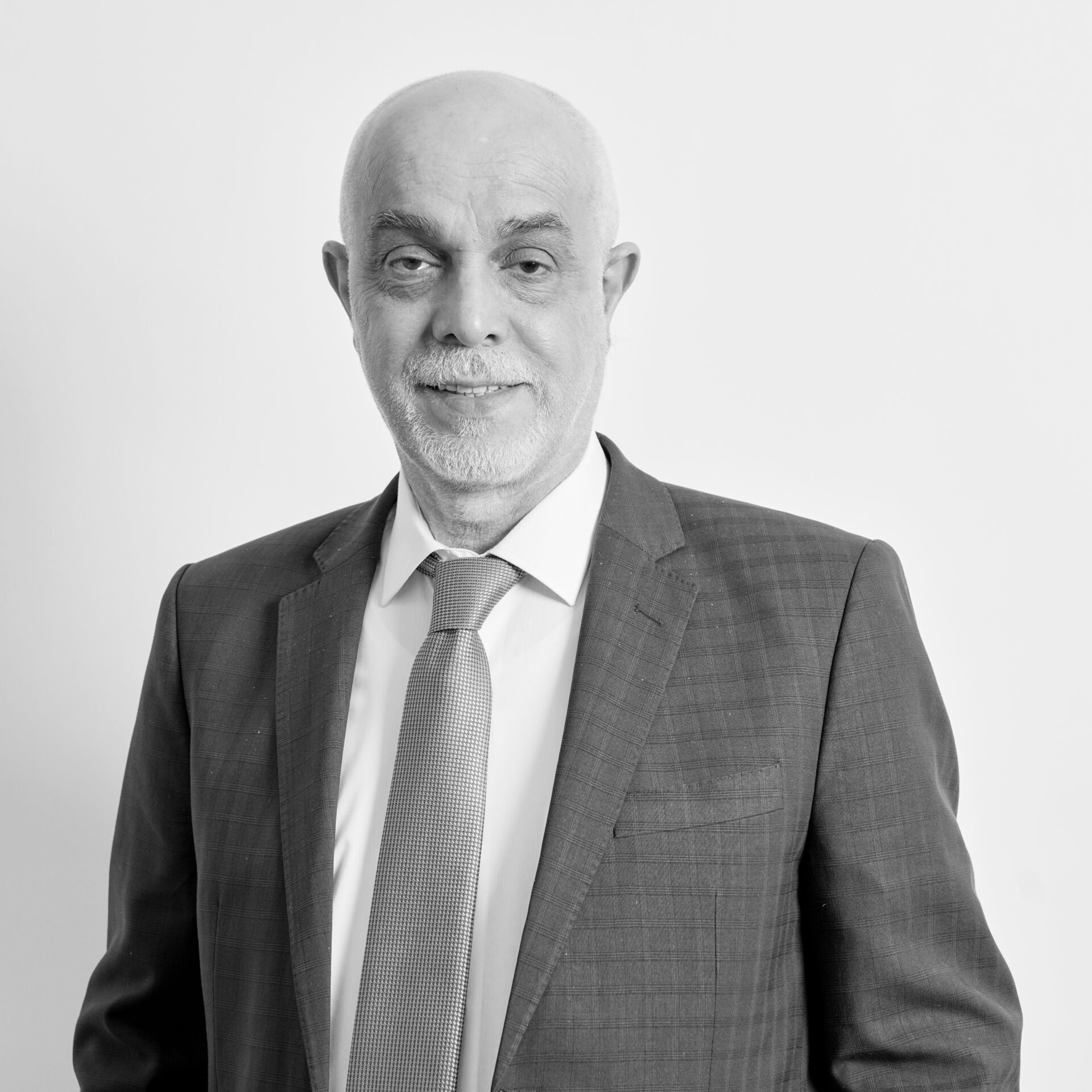 Emad Petro 